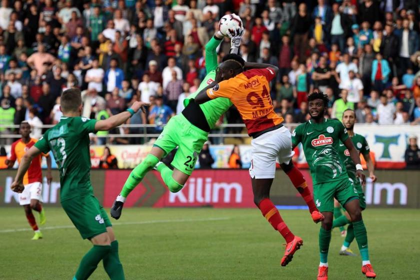 Galatasaray deplasmanda Çaykur Rizespor’u 3-2 yendi