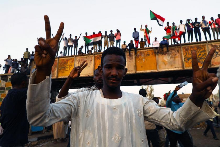 Sudan'da müzakere masası yeniden kuruluyor