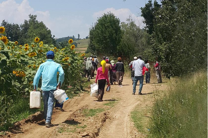 Teker üstünde geçen mevsimlik hayatlar