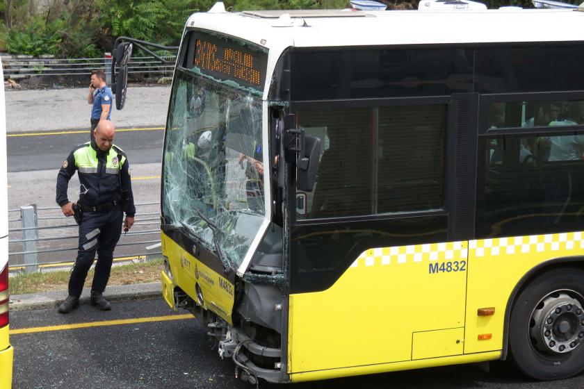 İETT metrobüs kazalarını masaya yatırdı: Sürücülere verilen eğitim gözden geçirilecek