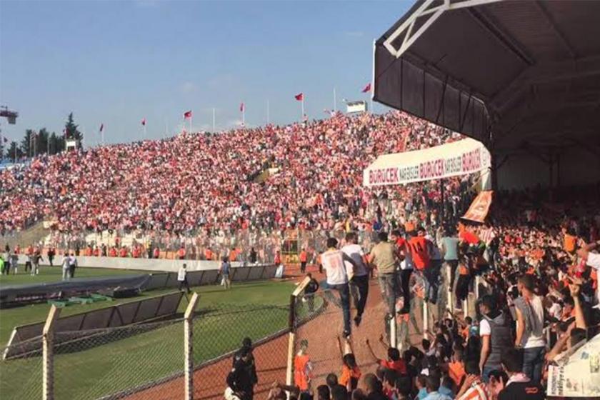 Adanaspor taraftar gruplarından Kaplanpenche’den uyuşturucunun kalesine gol