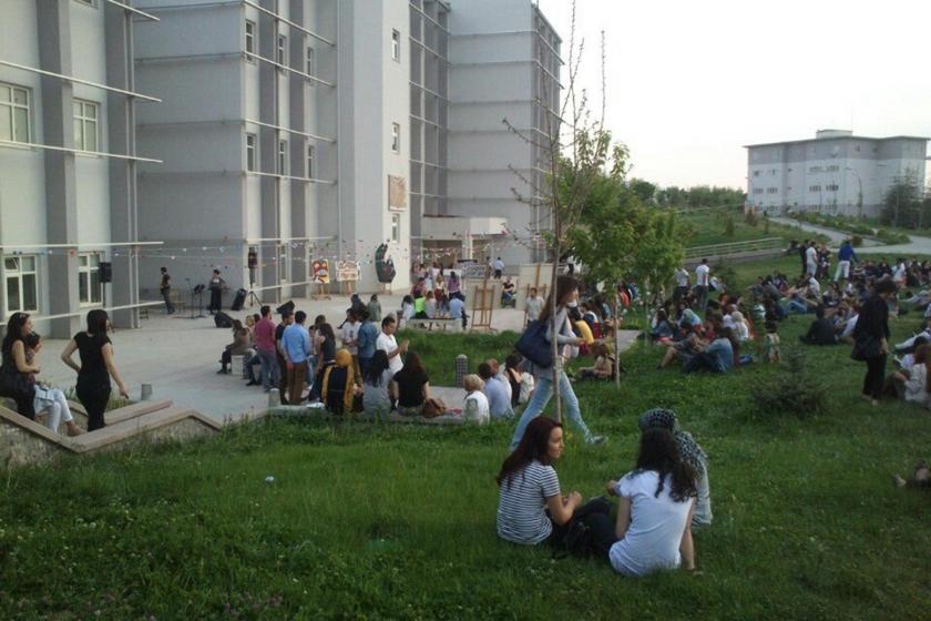 Hacettepe öğrencileri kayyumlardan rahatsız: Temsiliyet hakkımız elimizden alınıyor