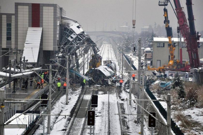 Ankara’daki tren kazası soruşturmasında bakanlığın yanıtı bekleniyor