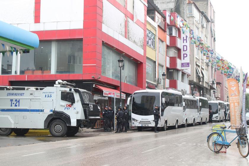 Adana Valiliği kayyum eylemlerini 3'üncü kez yasakladı