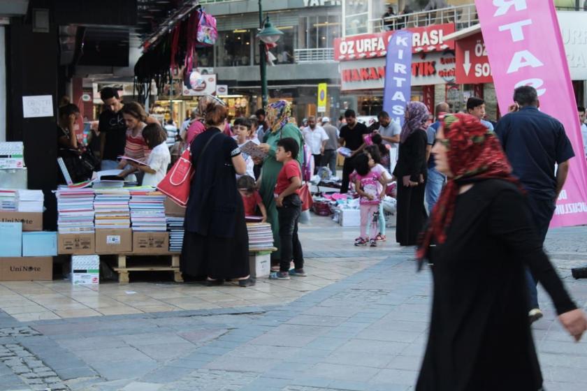 Kayseri'den kriz manzaraları: Kadınların yükü katlandı, bıçak kemiğe dayandı