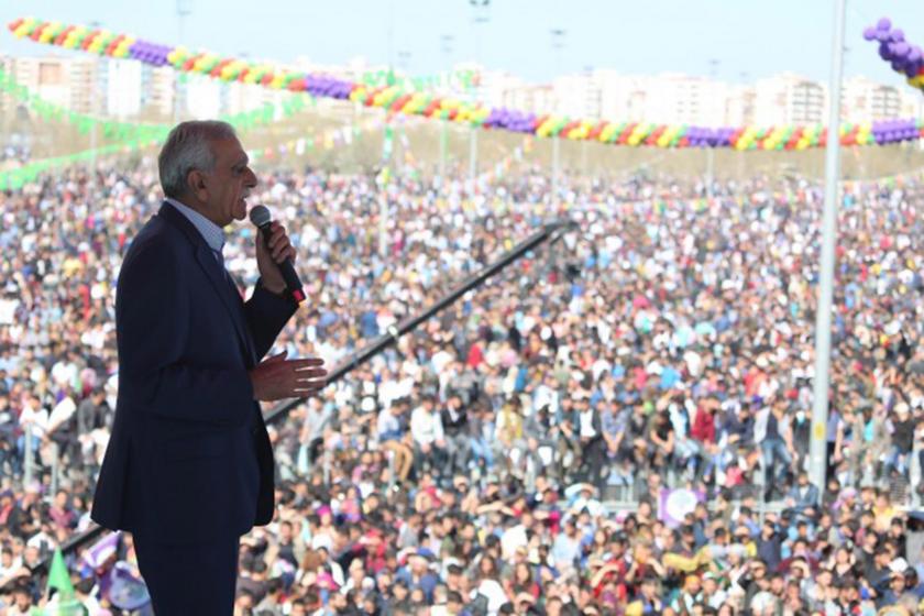 Ahmet Türk'e Diyarbakır Newroz'u konuşması gerekçesiyle soruşturma açıldı