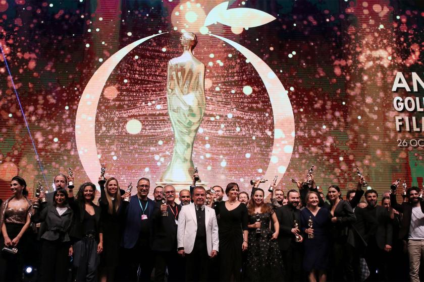 Altın Portakal'da ödüller sahiplerine verildi: Bozkır 10 ödül aldı