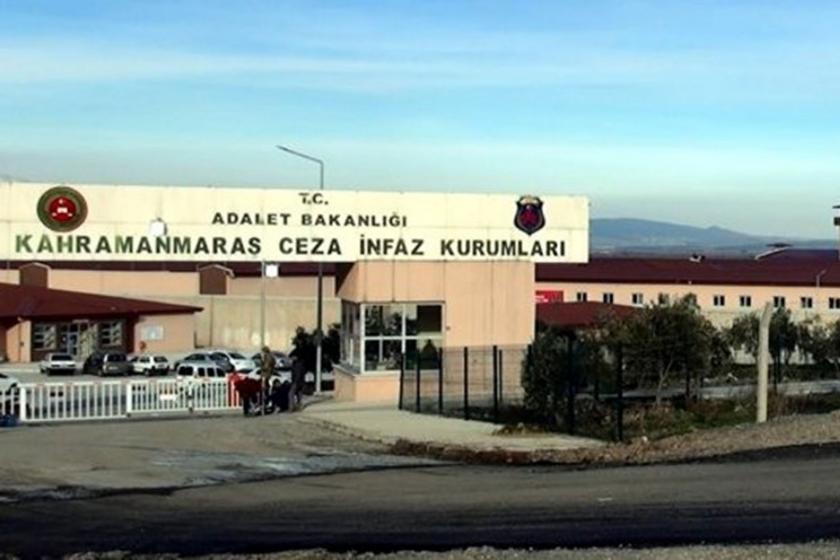 Maraş Türkoğlu Cezaevinde 1 yıl kaldıktan sonra tahliye olan bir tutuklu, tedavilerinin engellendiğini; hakaret ve darba maruz kaldıklarını ileri sürdü