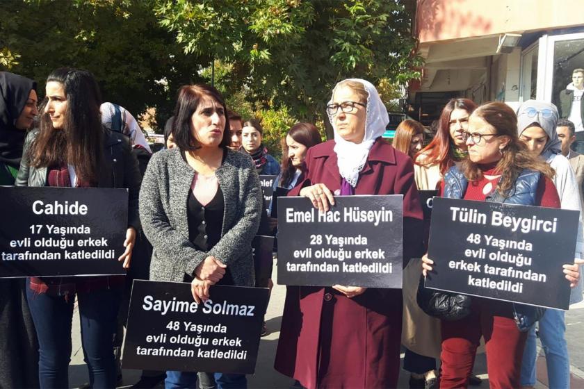 Batman'da kadın cinayetlerini protesto eden kadınlar