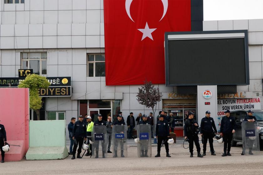 Suruç Belediyesi çevresinde polis ablukası