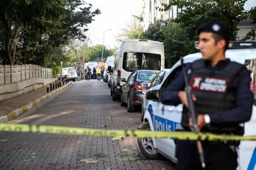 Bakırköy'de 3 kişinin ölü bulunduğu evin yer aldığı sokak