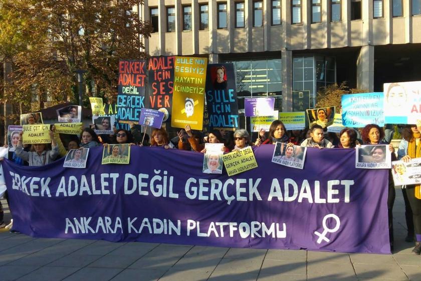 Şule Çet duruşması öncesi Adliye önünde açıklama yapan Ankara Kadın Platformu, 