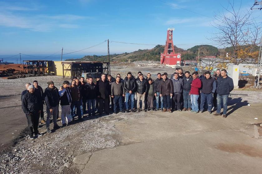 Amasra'da haklarını almak için iş bırakan maden işçileri