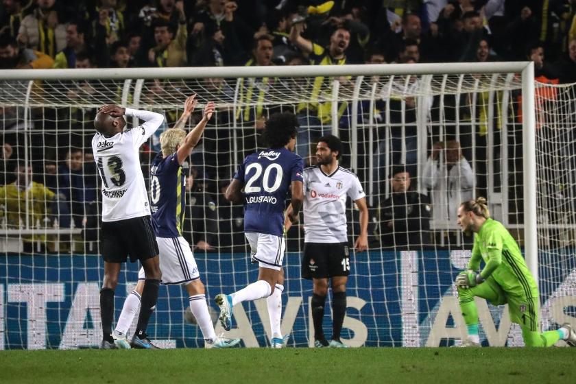 Fenerbahçe-Beşiktaş derbisinden bir fotoğraf