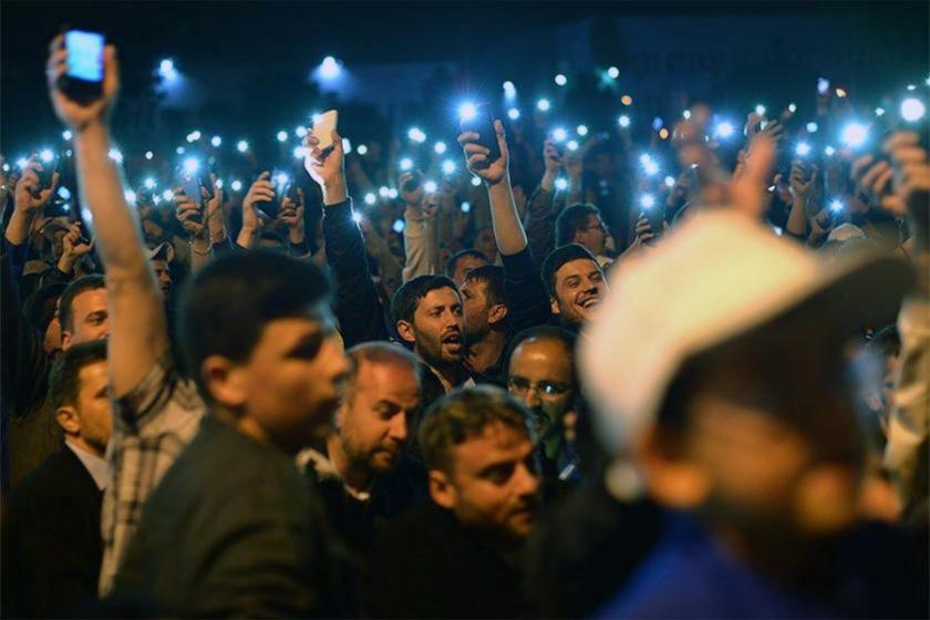 Eylem yapan metal işçileri