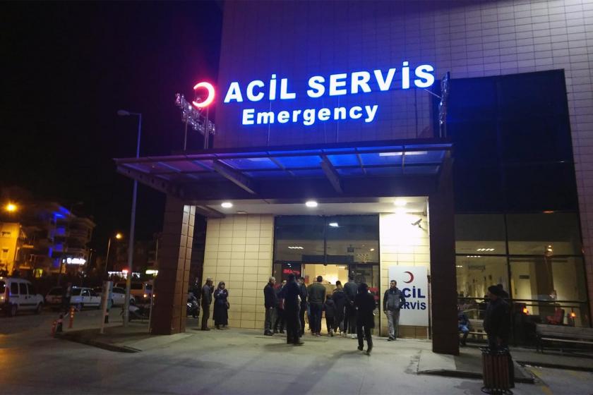 Acil servis önü