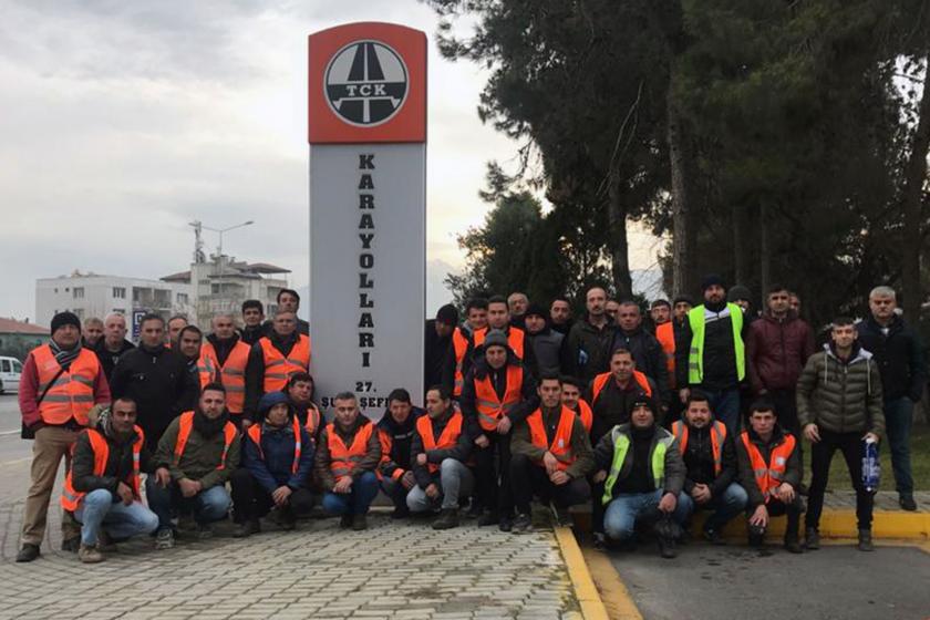 Denizli’de karayolları işçileri 3 aydır ödenmeyen ücretleri için iş bıraktı