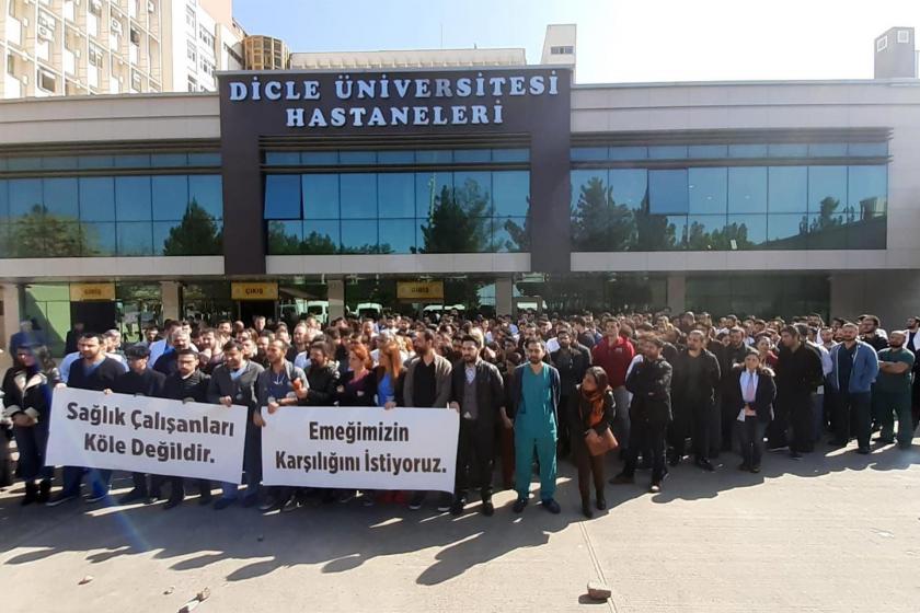 Dicle Üniversitesi Tıp Fakültesinde sağlık emekçilerinin iş bırakma eyleminden