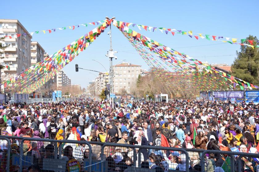 Diyarbakır'da kadınlar 8 mart için alanda