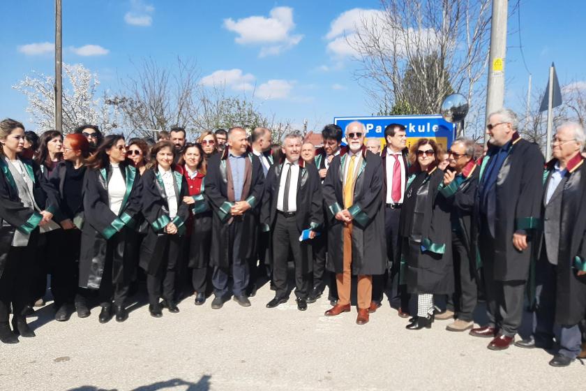 Edirne sınırındaki mültecileri ziyaret etmek isteyen avukatlar engellendi