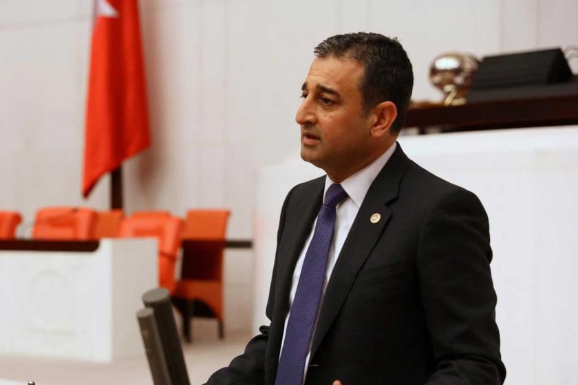 Burhanettin Bulut, TBMM kürsüsünde konuşurken