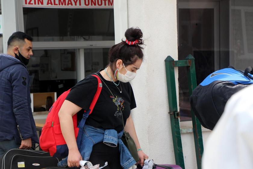 Üniversitelilerin barınma sorunu büyüyor: Akrabasına sığınan da var memleketine geri dönen de