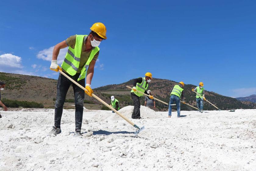 Salda Gölü'ndeki restorasyon çalışması