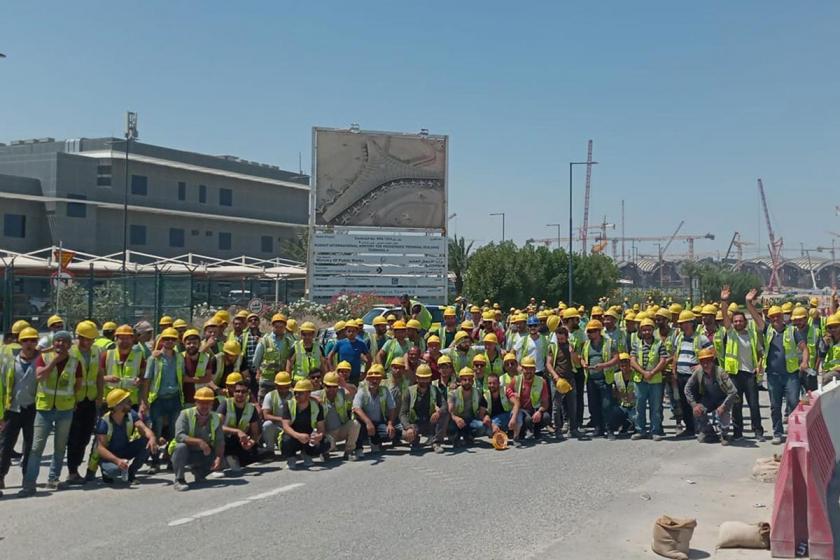 İş bırakma eylemi yapan Limak işçileri