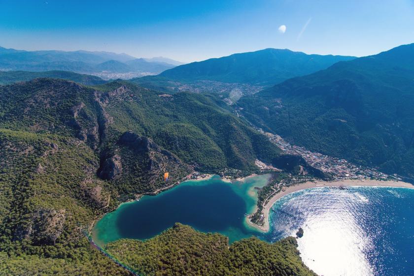 Ölüdeniz'in havadan görünüşü