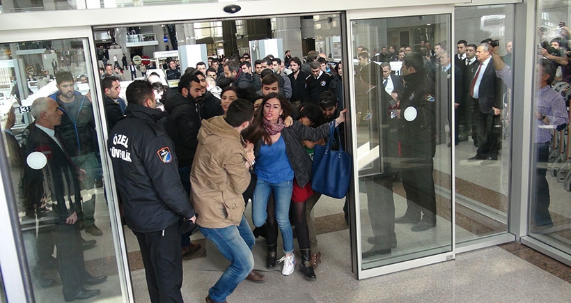 Adliyede avukatlara polis saldırdı: 1 avukat yaralandı