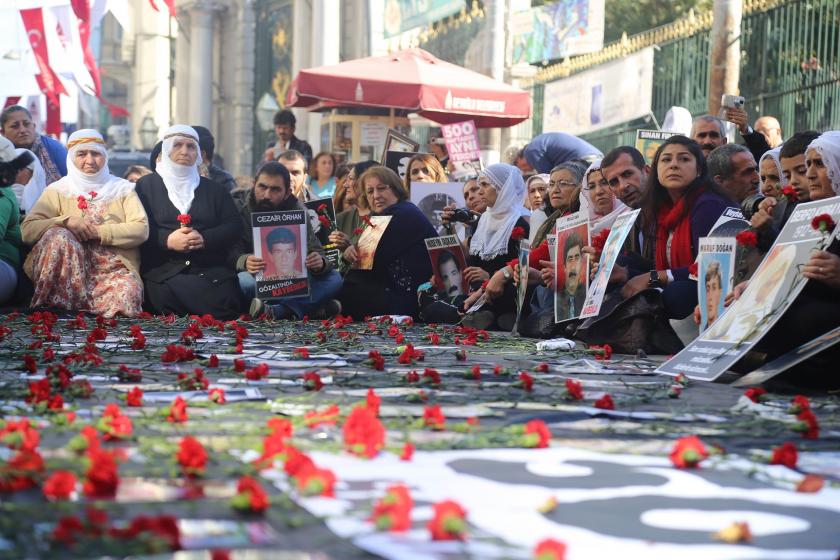 Cumartesi Anneleri'nin bir eyleminden çekilmiş bir fotoğraf.