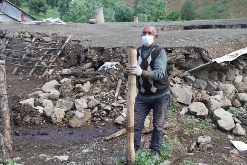 Bingöl'de depremzedelerin beklentisi yıkılan evlerinin yapılması