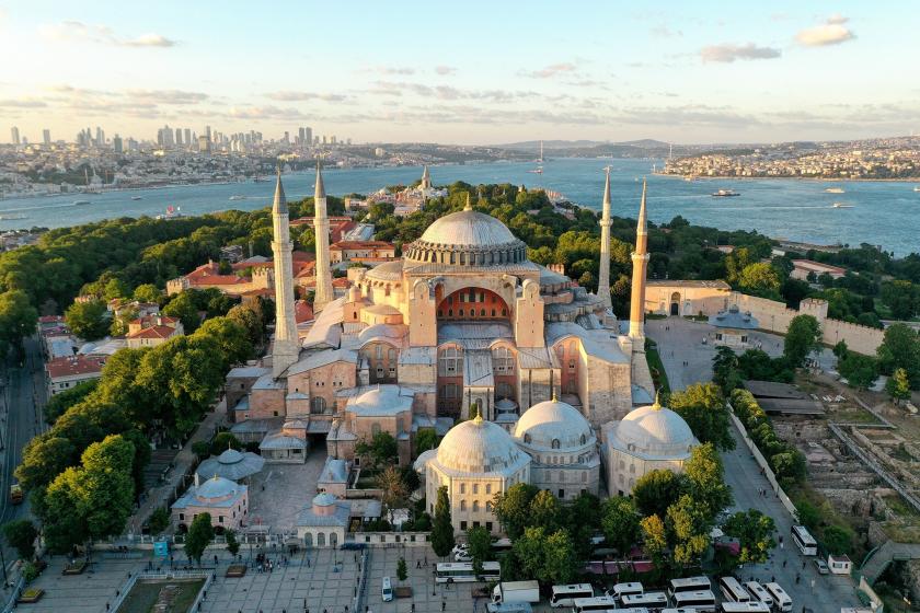 Ayasofya'nın yukarıdan çekilmiş fotoğrafı.