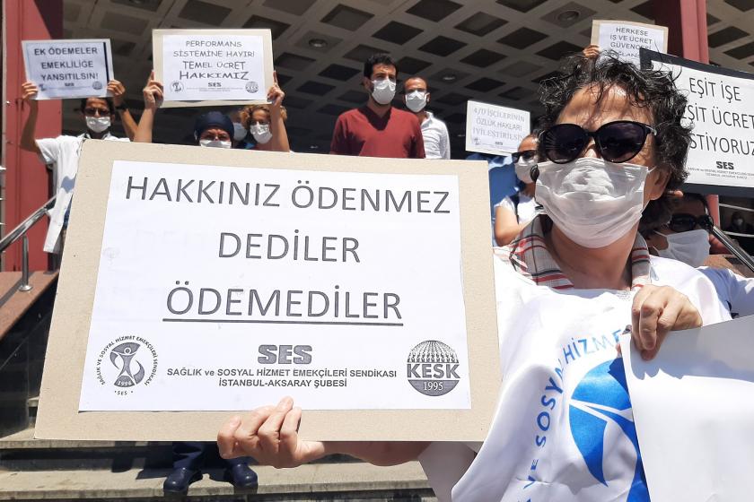 Hakkınız ödenmez dediler ödemediler dövizi (solda)