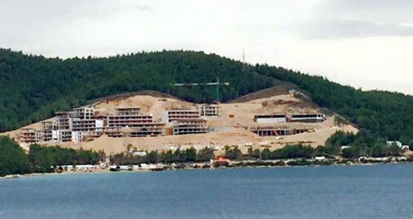 Yeşillendirilecek denilen koya ikinci otel yapılıyor