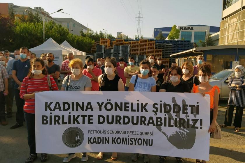 Novares'te kadına şiddet protestosu