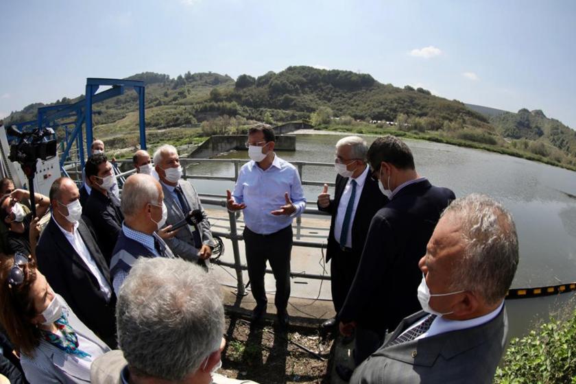 İBB Başkanı Ekrem İmamoğlu Melen Barajını gezerken.