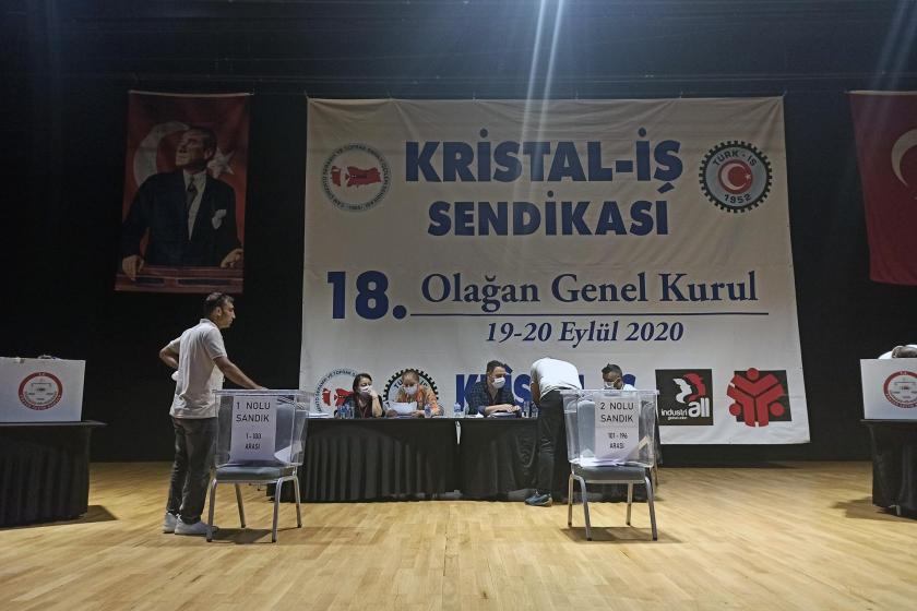 Kristal-İş Genel Kurul Salonundaki sandıklar