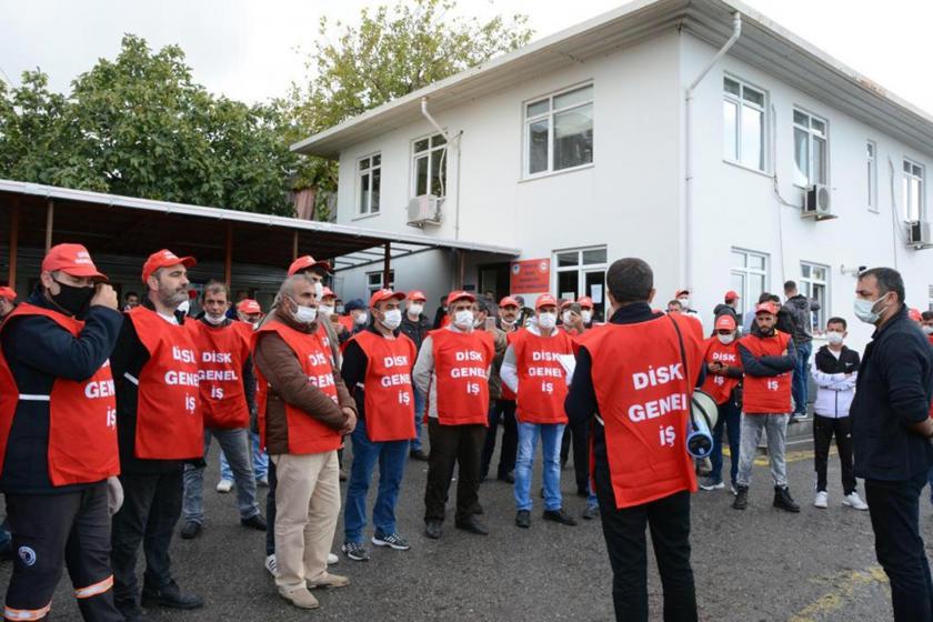 Kartal Belediyesi Dış Temizlik Birimi işçileri 