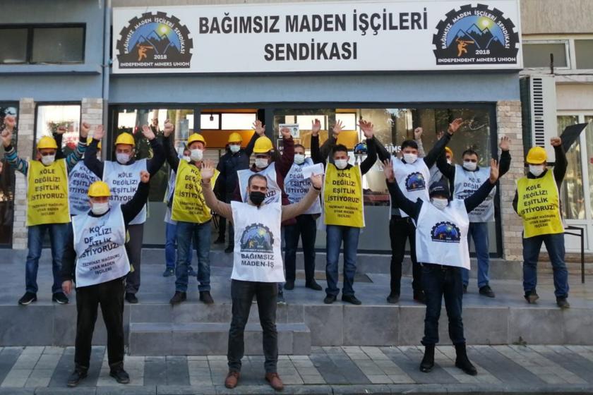 Somalı maden işçileri maden işçilerinin Ermenek'te gözaltına alınmasına tepki gösterdi.