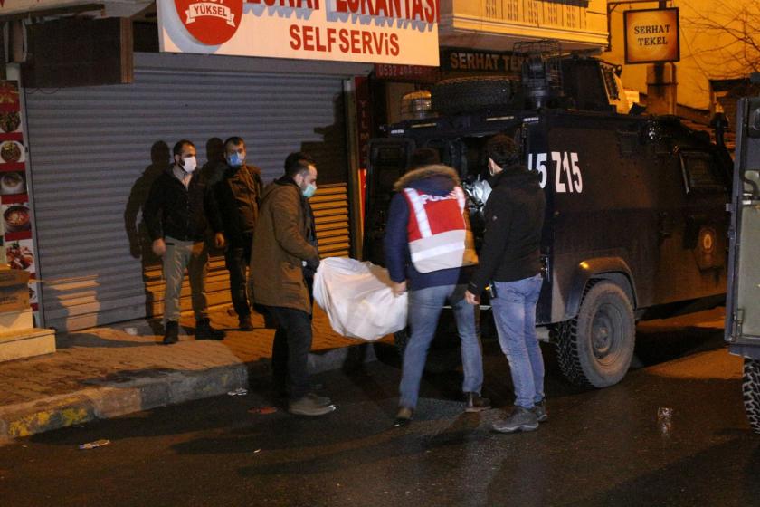 HDP Esenyurt İlçe Binasına polis operasyon yaptı 