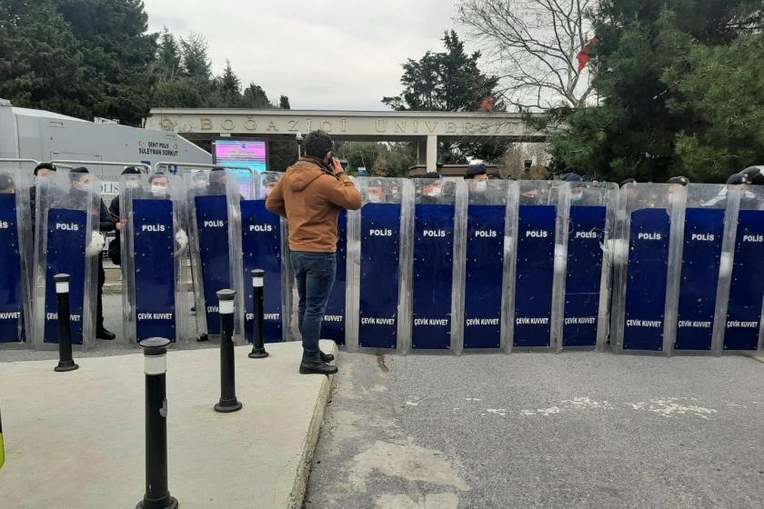 Boğaziçi Üniversitesi önünde polis ablukası