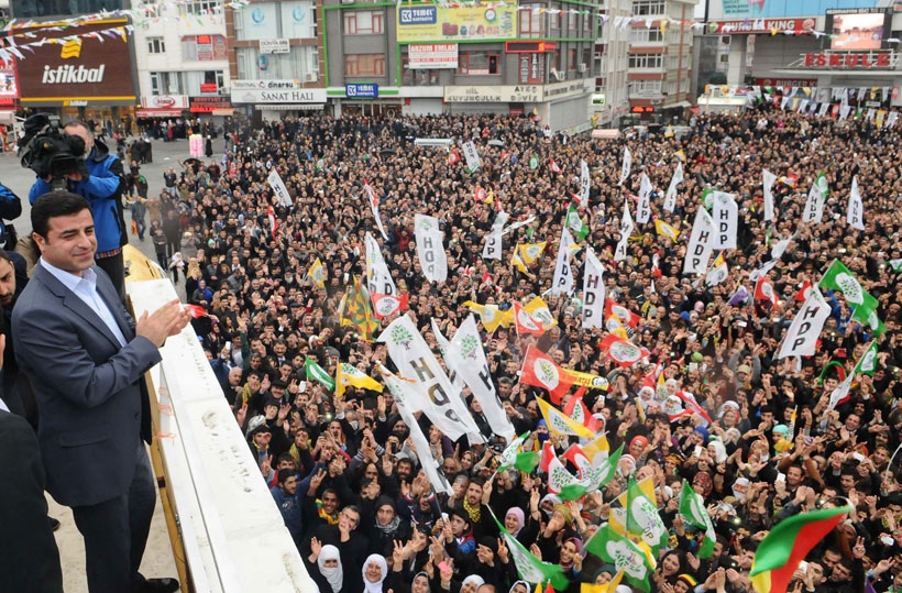 Sandık- sokak ikiliğinin arkasına bakmak