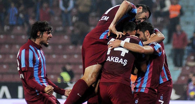 Trabzonspor, Torku Konyaspor'u 3-2 mağlup etti