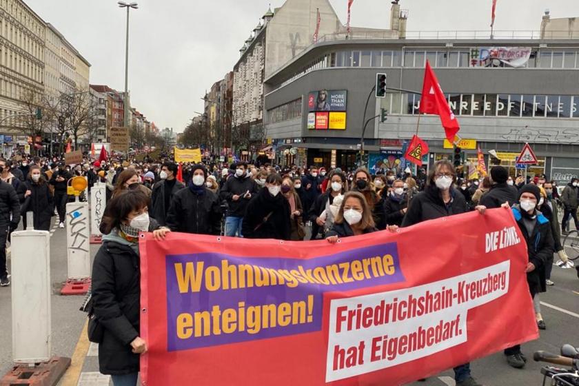 Berlin'de binlerce kişinin katıldığı yürüyüş