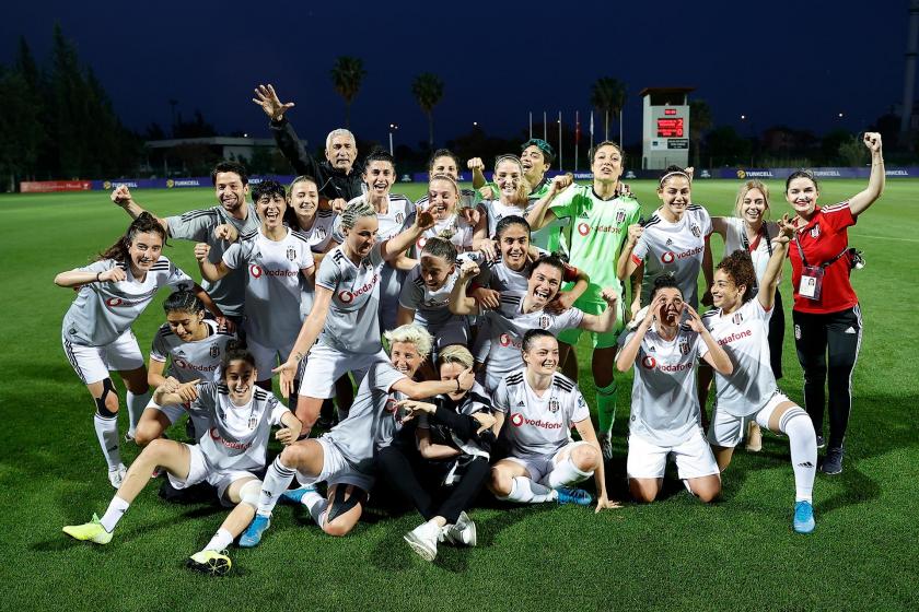 Kadın futbol liginde Beşiktaş şampiyon oldu
