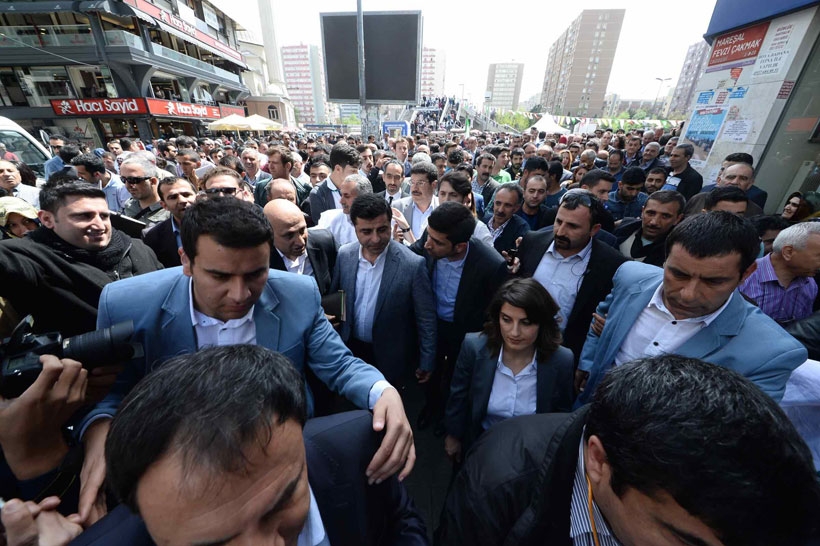 Demirtaş'tan Erdoğan'a yanıt: O 'yok' dedi diye yok olmuyor