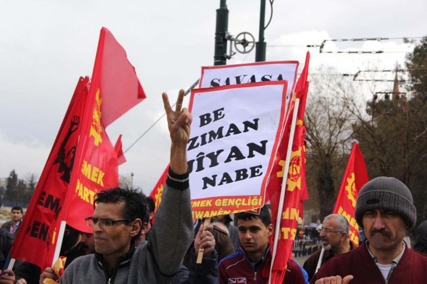 Be Ziman Jiyan Nabe yazılı döviz