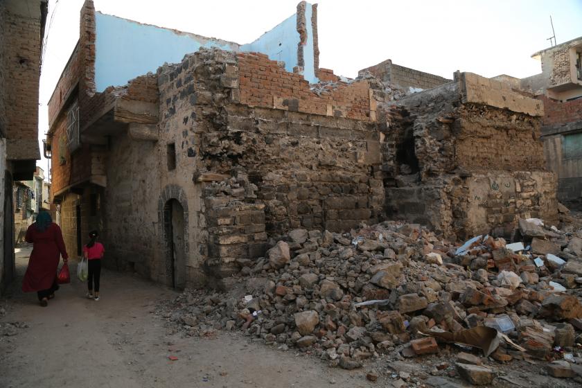 Diyarbakır Sur'da tarihi yapılar yıkılıyor