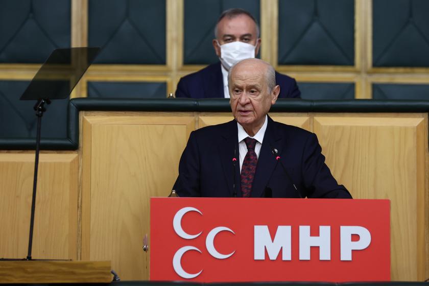 Devlet Bahçeli kürsüde konuşuyor